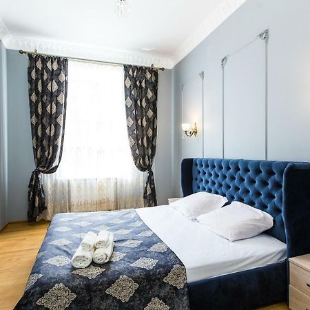 Дизайнерська Віп Квартира По Вулиці Куліша 14 Lviv Ngoại thất bức ảnh