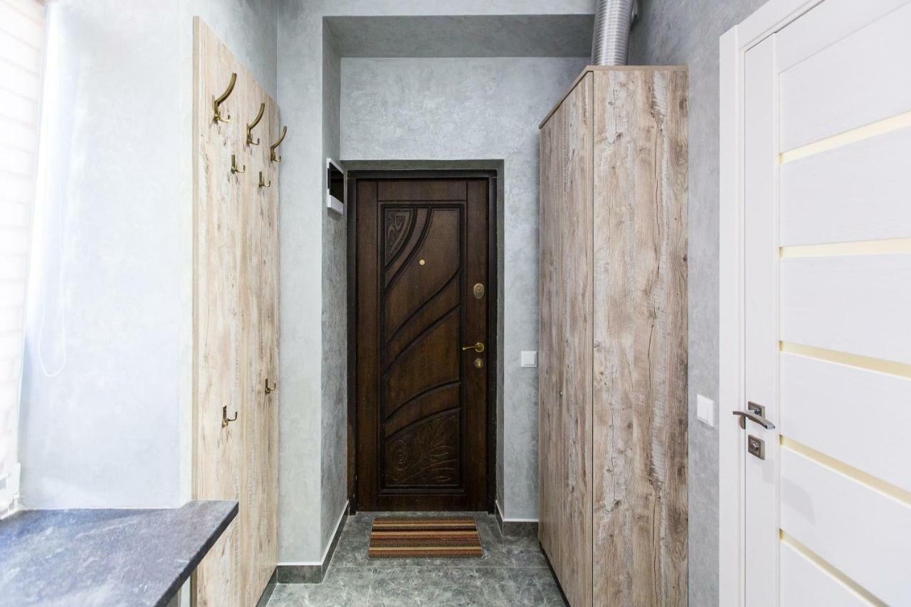 Дизайнерська Віп Квартира По Вулиці Куліша 14 Lviv Ngoại thất bức ảnh