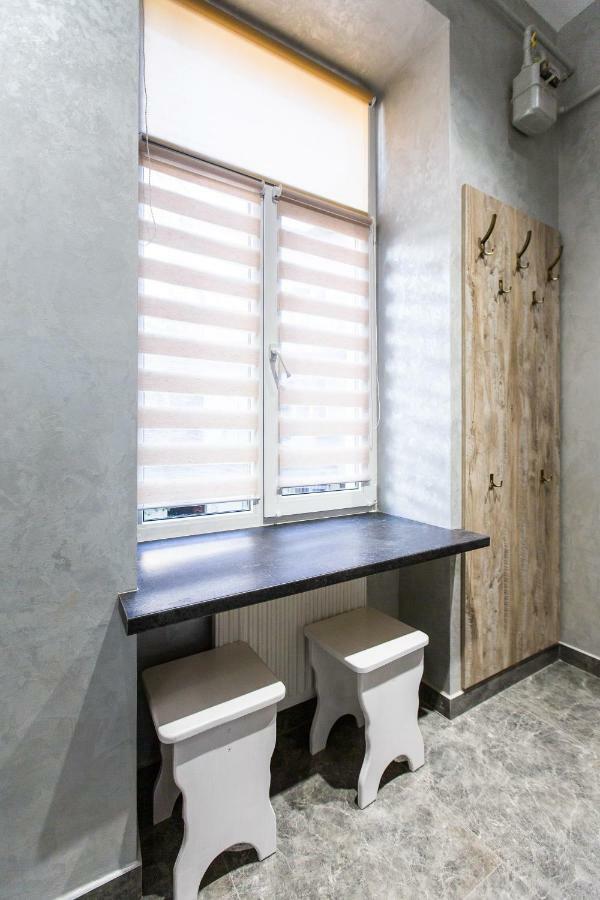 Дизайнерська Віп Квартира По Вулиці Куліша 14 Lviv Ngoại thất bức ảnh