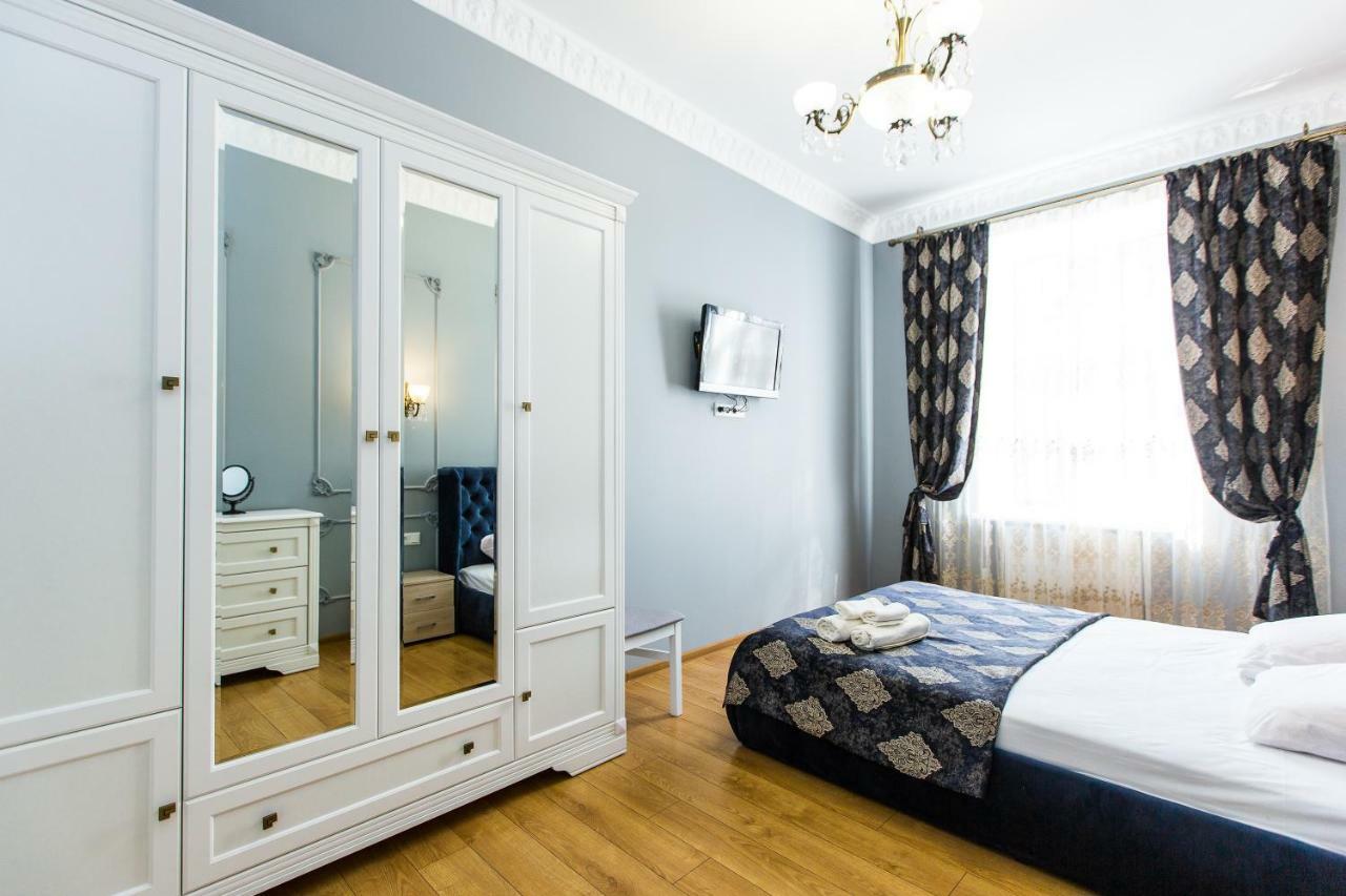 Дизайнерська Віп Квартира По Вулиці Куліша 14 Lviv Ngoại thất bức ảnh