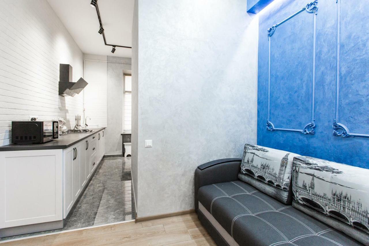 Дизайнерська Віп Квартира По Вулиці Куліша 14 Lviv Ngoại thất bức ảnh
