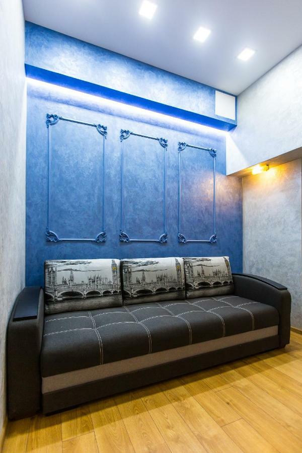 Дизайнерська Віп Квартира По Вулиці Куліша 14 Lviv Ngoại thất bức ảnh